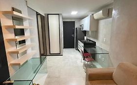 Flat com vista para o mar, Edf. Barra Home Stay